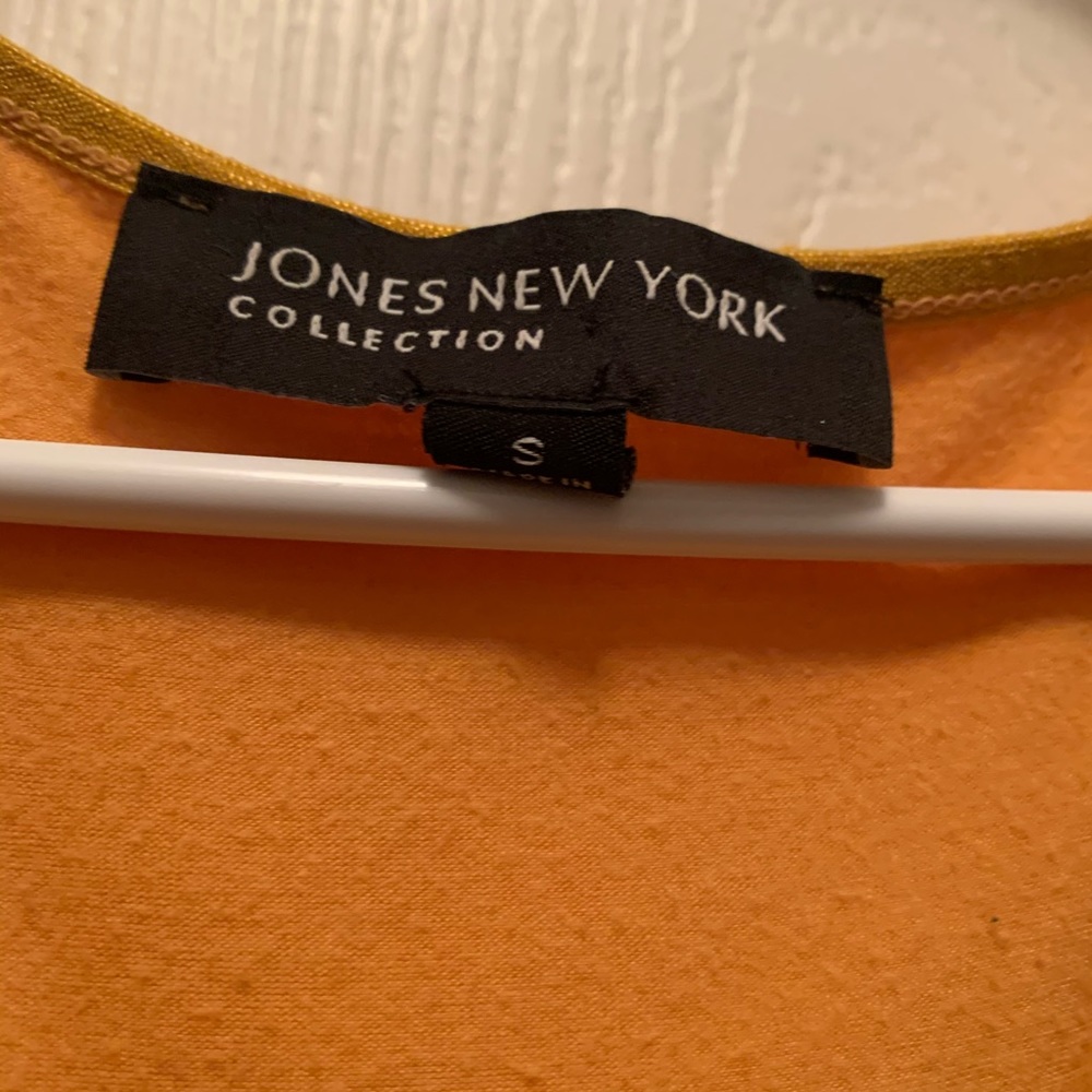 Yellow top - Picture 2 of 3